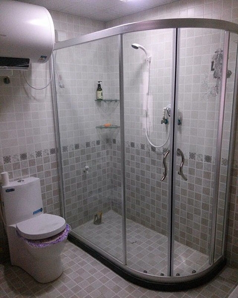 玻璃淋浴房